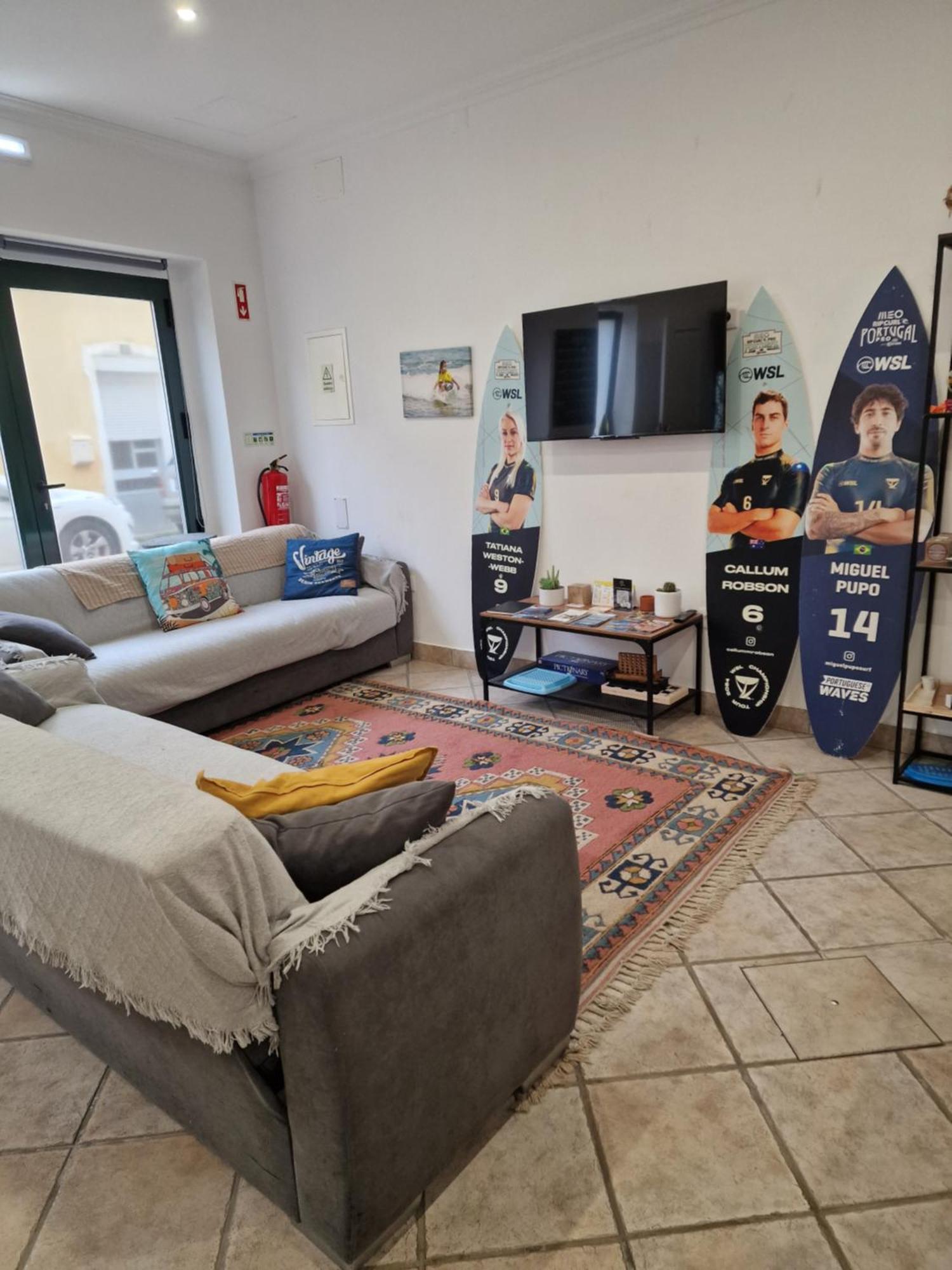 Wolley - Peniche Guesthouse Экстерьер фото